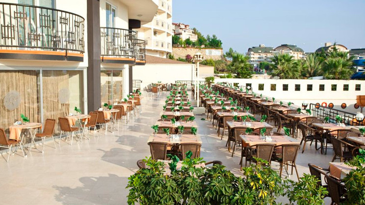 Arabella World Hotel